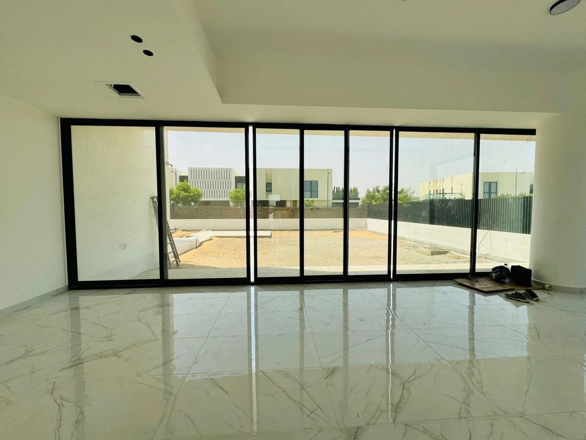 Glam Residence